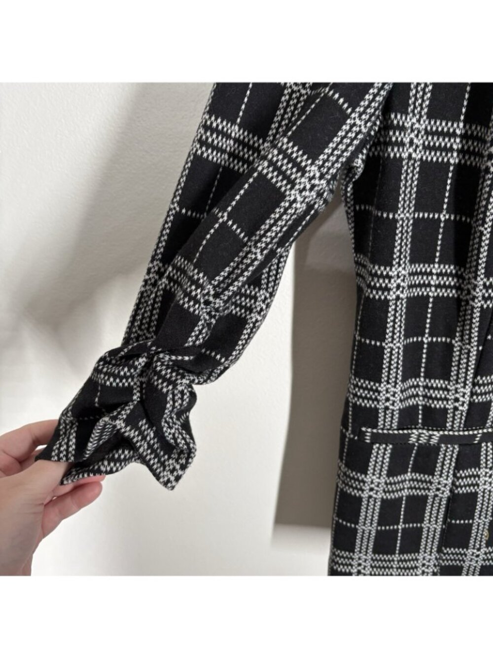 41 Hawthorn Women M Black White Plaid 3/4 Sleeves One Button Dimo Knit Blazer - Picture 5 of 10